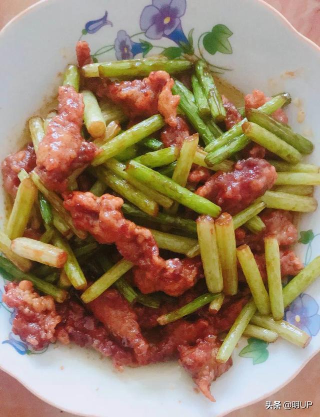 减肥食谱一周瘦10斤（营养减肥食谱一周瘦10斤）