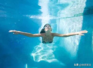 游泳踩水教学视频（游泳踩水教学视频完整版）