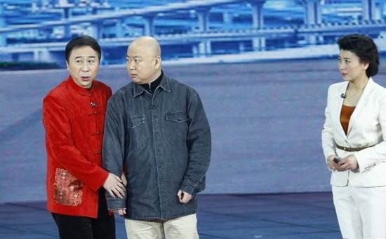 小品搭把手不孤独（相声剧搭把手不孤单）